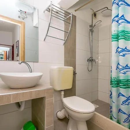 Garden By The Sea Apartment Rogoznica (Sibenik-Knin)