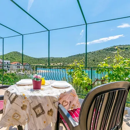 Garden By The Sea * Rogoznica (Sibenik-Knin)