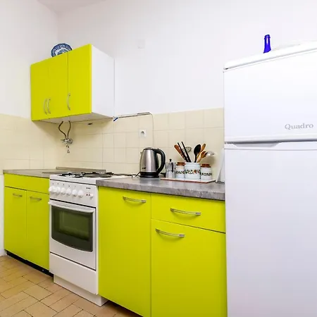 Apartment Garden By The Sea *