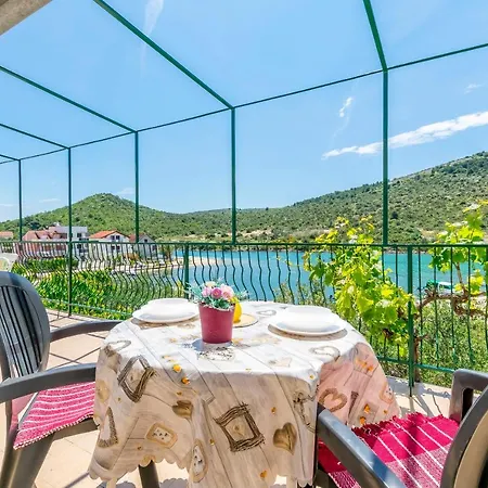 Apartment Garden By The Sea Rogoznica (Sibenik-Knin)