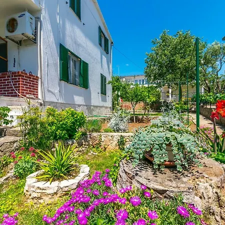 Daire Garden By The Sea Rogoznica (Sibenik-Knin)
