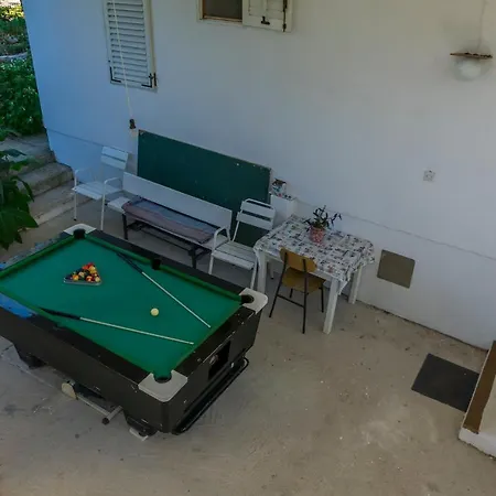 Garden By The Sea Apartment