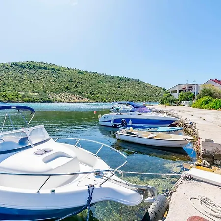 Garden By The Sea * Rogoznica (Sibenik-Knin)